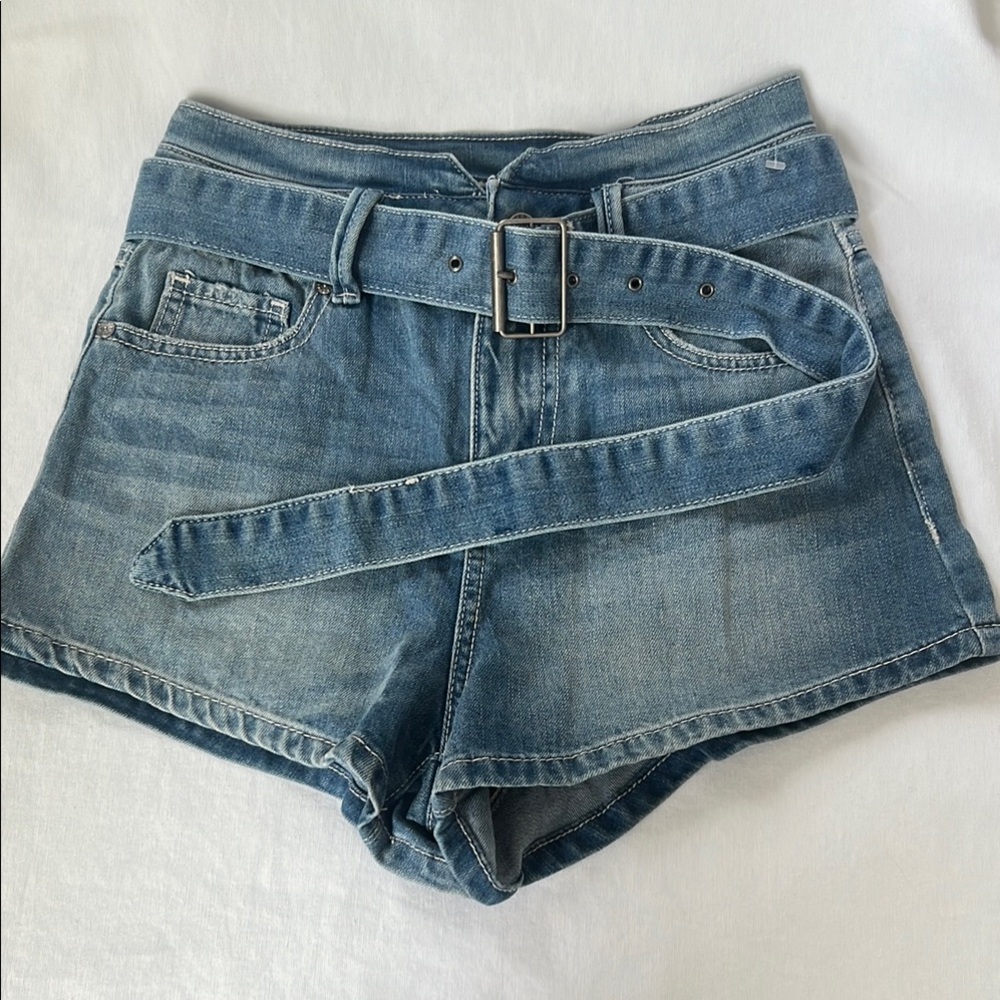 Sincerely Jules Juniors 1/25 Belted Super High Rise Jean Shorts